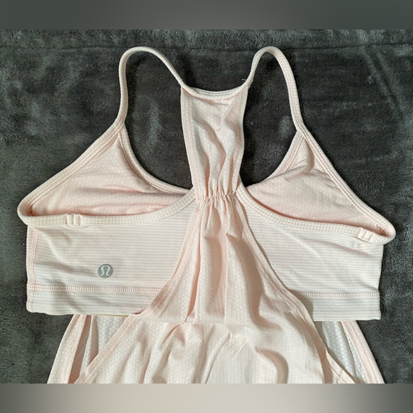 Lululemon no limits tank - Picture 3 of 4